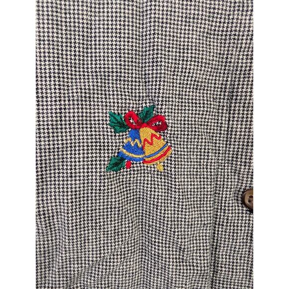 Casey & Max Women's Large L Embroidered Button Down Shirt Christmas Theme Gray - Picture 5 of 8